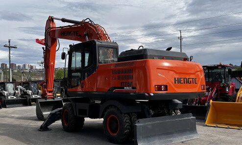 Экскаватор Hengte HT215W ( в габарите)